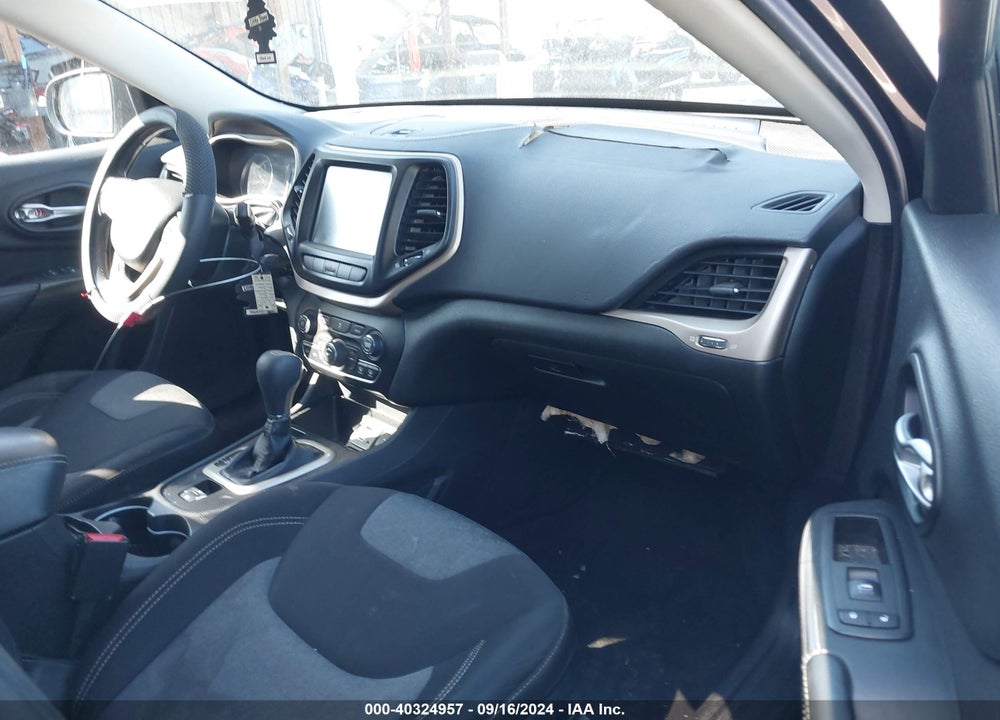 2014 JEEP CHEROKEE LATITUDE VIN: 1C4PJLCSXEW205260
