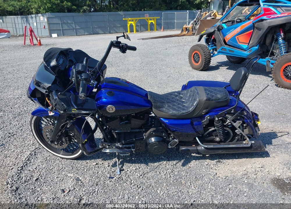 2012 HARLEY-DAVIDSON FLTRXSE CVO ROAD GLIDE CUSTOM VIN: 1HD1TC81XCB960783