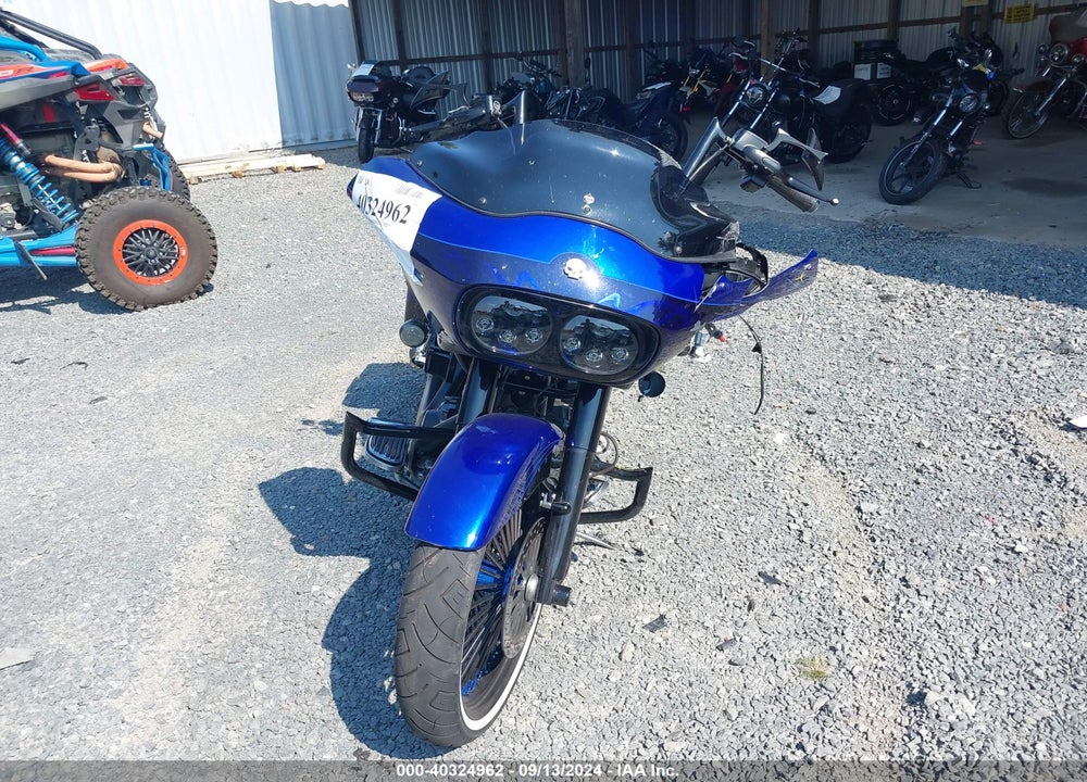 2012 HARLEY-DAVIDSON FLTRXSE CVO ROAD GLIDE CUSTOM VIN: 1HD1TC81XCB960783