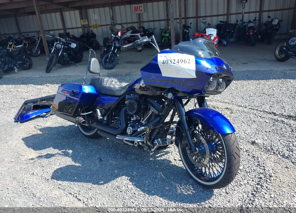 2012 HARLEY-DAVIDSON FLTRXSE CVO ROAD GLIDE CUSTOM VIN: 1HD1TC81XCB960783
