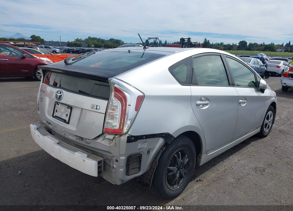 2013 TOYOTA PRIUS TWO VIN: JTDKN3DUXD0341002