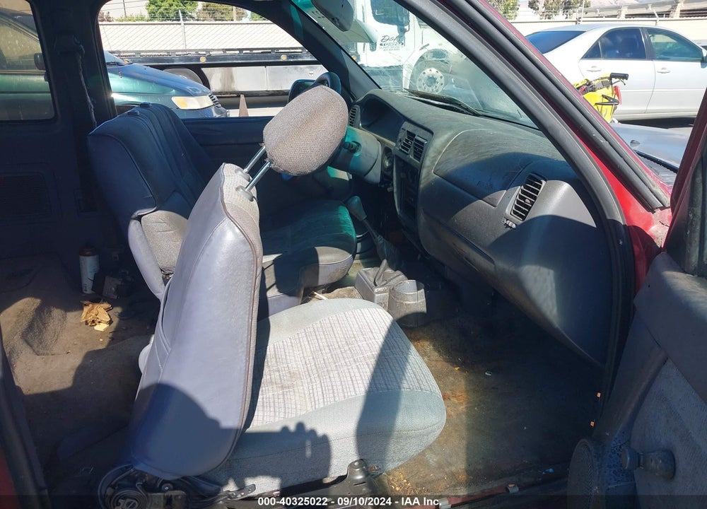 1998 TOYOTA TACOMA VIN: 4TAVL52N4WZ038902