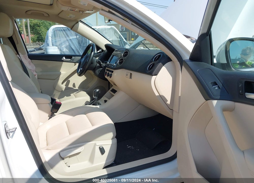 2015 VOLKSWAGEN TIGUAN SE VIN: WVGAV7AX5FW507715