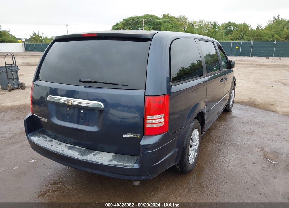 2008 CHRYSLER TOWN & COUNTRY LX VIN: 2A8HR44H38R667896