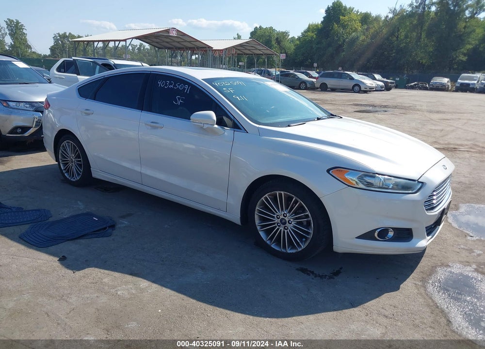 2015 FORD FUSION SE VIN: 3FA6P0HD7FR124021