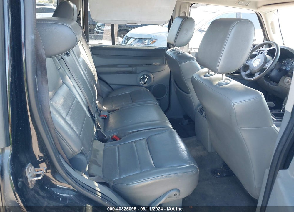 2006 JEEP COMMANDER VIN: 1J8HH48N06C145879