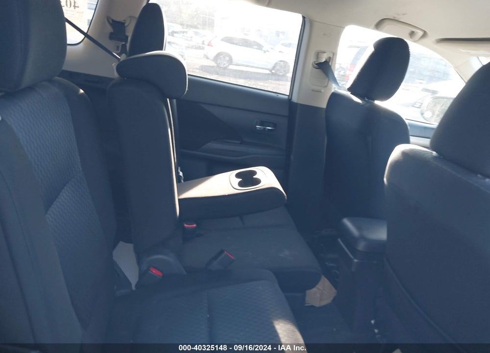 2014 MITSUBISHI OUTLANDER VIN: JA4AD2A33EZ007017
