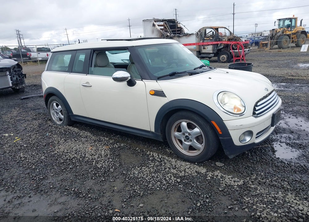 2009 MINI COOPER CLUBMAN VIN: WMWML33549TN69279