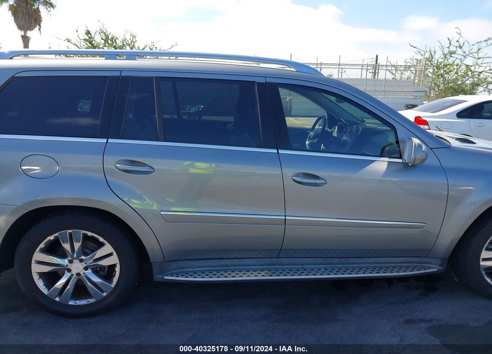 2010 MERCEDES-BENZ GL 450 VIN: 4JGBF7BEXAA537801