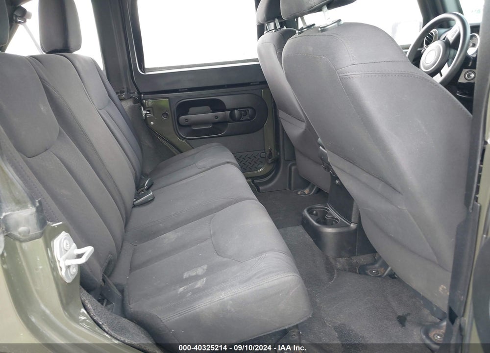 2015 JEEP WRANGLER UNLIMITED SPORT VIN: 1C4BJWDG2FL773933