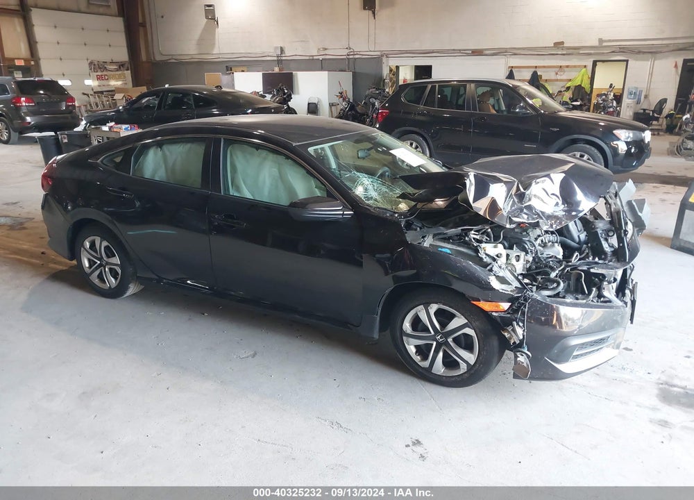 2018 HONDA CIVIC LX VIN: 2HGFC2F58JH528934