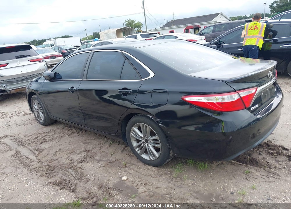 2015 TOYOTA CAMRY SE VIN: 4T1BF1FKXFU988732