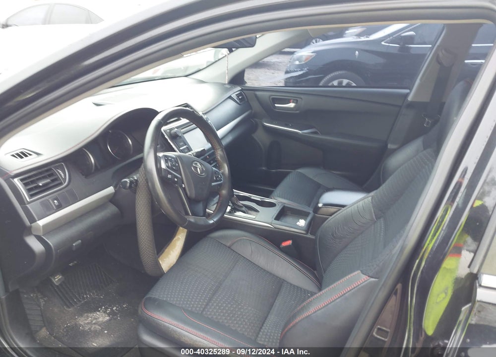 2015 TOYOTA CAMRY SE VIN: 4T1BF1FKXFU988732