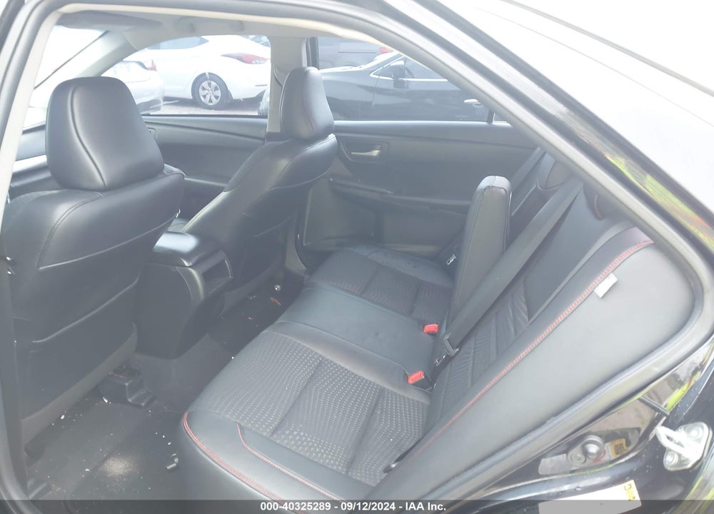 2015 TOYOTA CAMRY SE VIN: 4T1BF1FKXFU988732