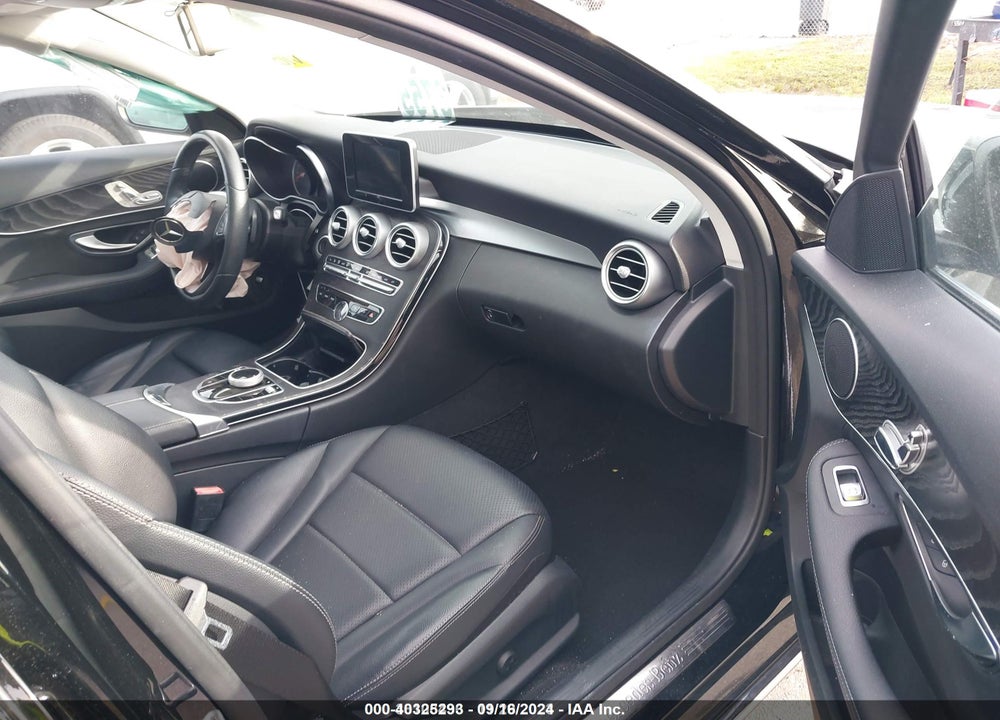 2017 MERCEDES-BENZ C 300 LUXURY/SPORT VIN: WDDWF4JB5HR248175