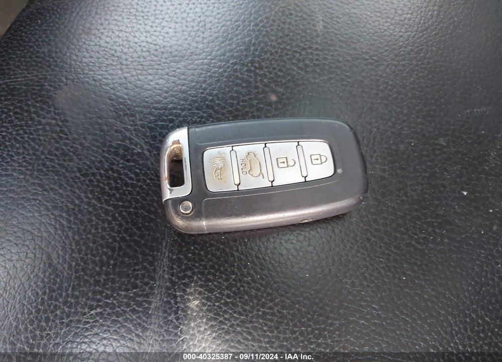 2012 KIA SOUL VIN: KNDJT2A61C7401997