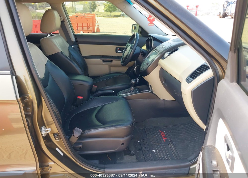 2012 KIA SOUL VIN: KNDJT2A61C7401997