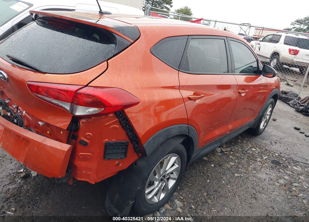 2016 HYUNDAI TUCSON SE VIN: KM8J23A43GU235914
