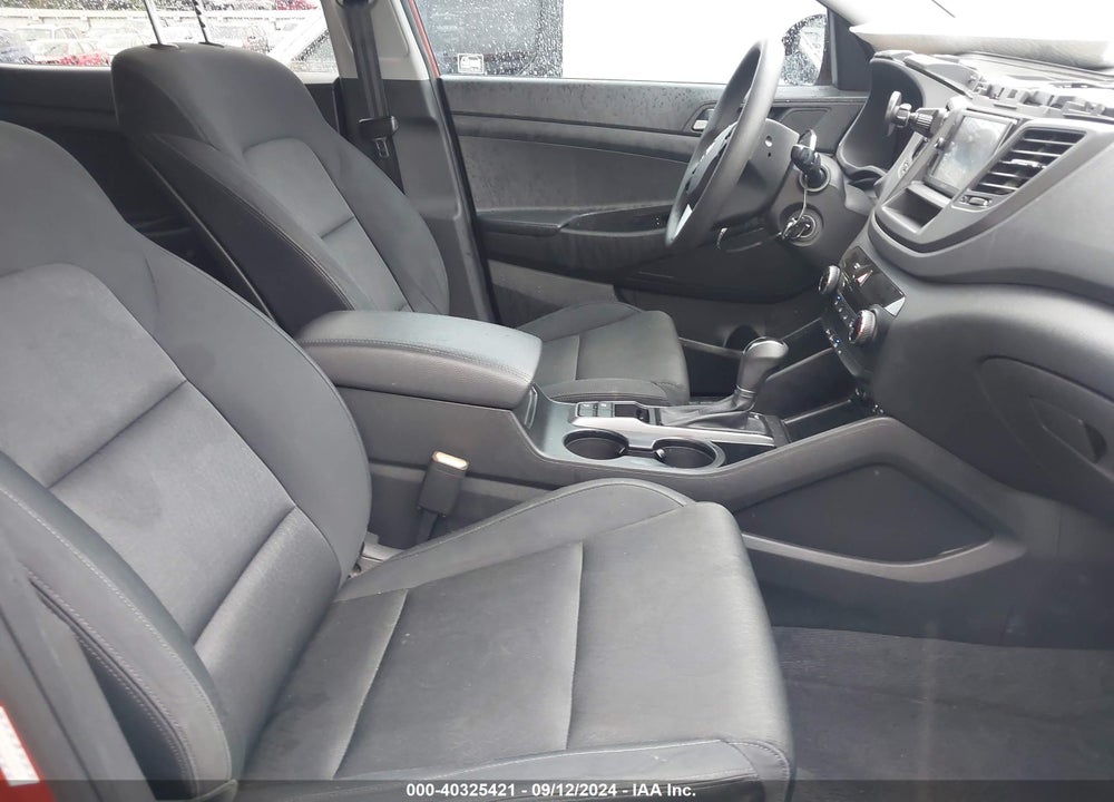 2016 HYUNDAI TUCSON SE VIN: KM8J23A43GU235914