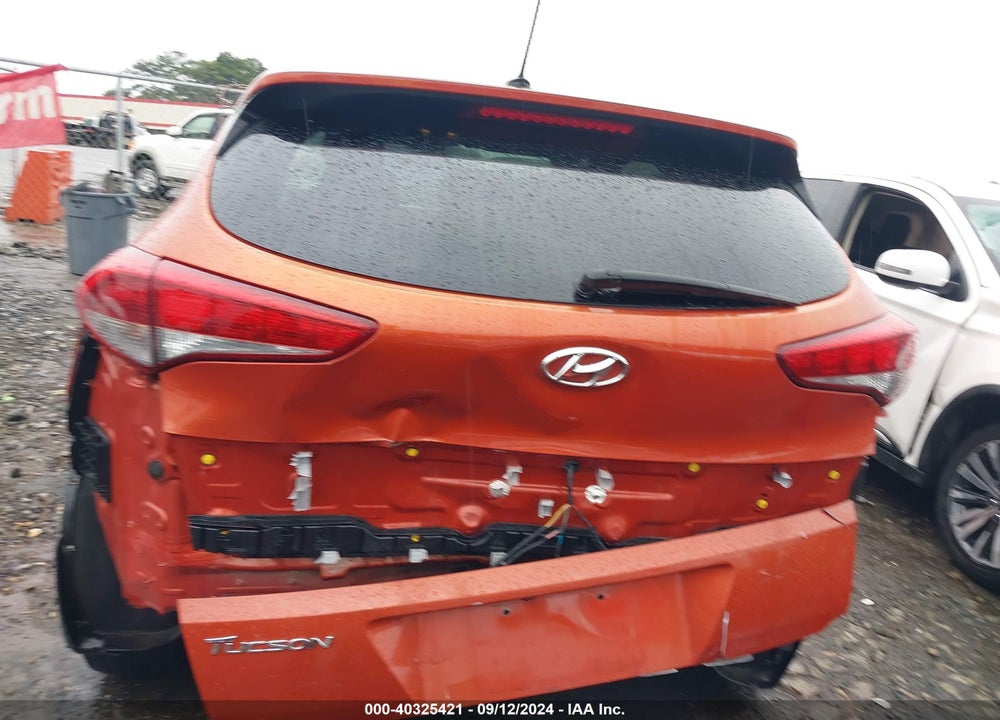 2016 HYUNDAI TUCSON SE VIN: KM8J23A43GU235914