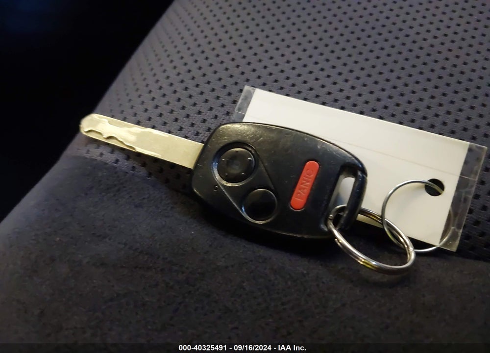 2008 HONDA FIT SPORT VIN: JHMGD38648S044059