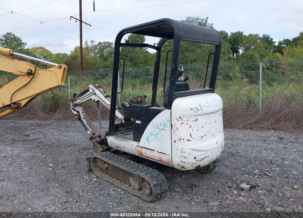 2000 BOBCAT 322D MINI EXCAVATOR VIN: 223511107
