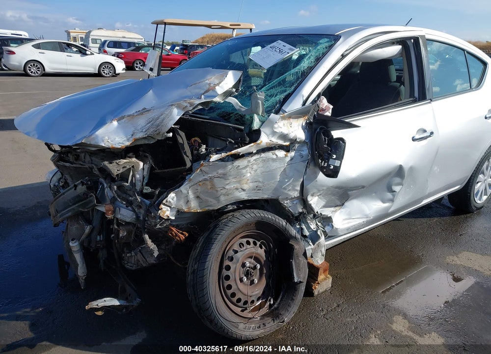 2018 NISSAN VERSA 1.6 SV VIN: 3N1CN7AP6JK437405