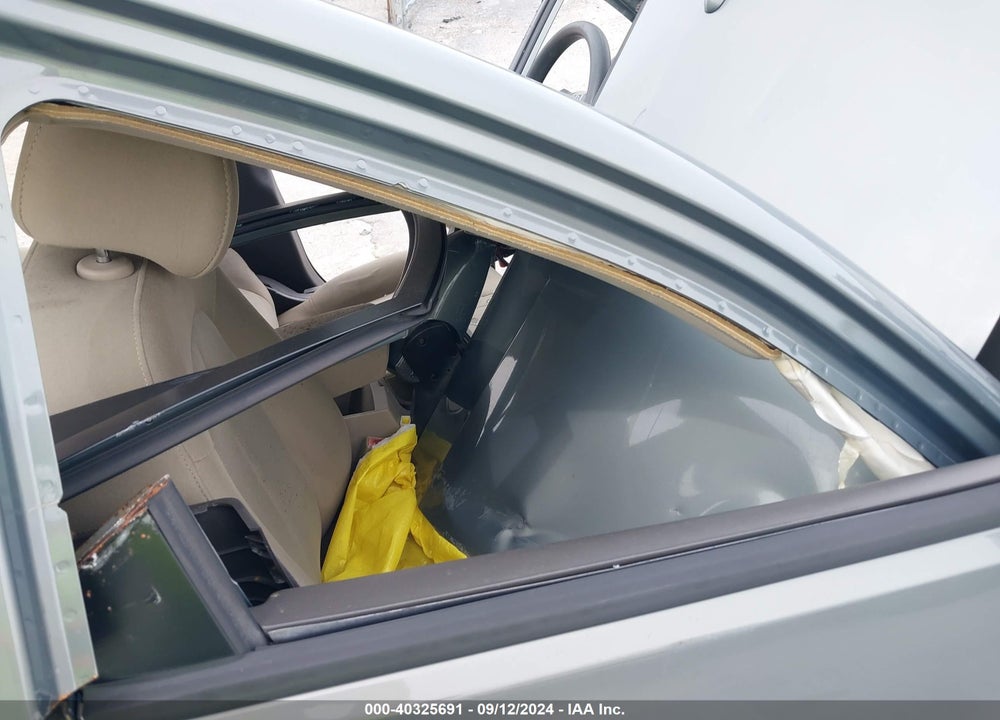 2010 HYUNDAI ELANTRA GLS VIN: KMHDU4AD5AU958300