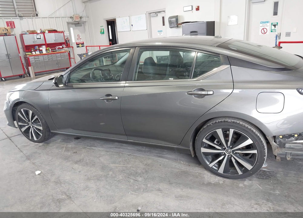 2022 NISSAN ALTIMA SR FWD VIN: 1N4BL4CVXNN387087