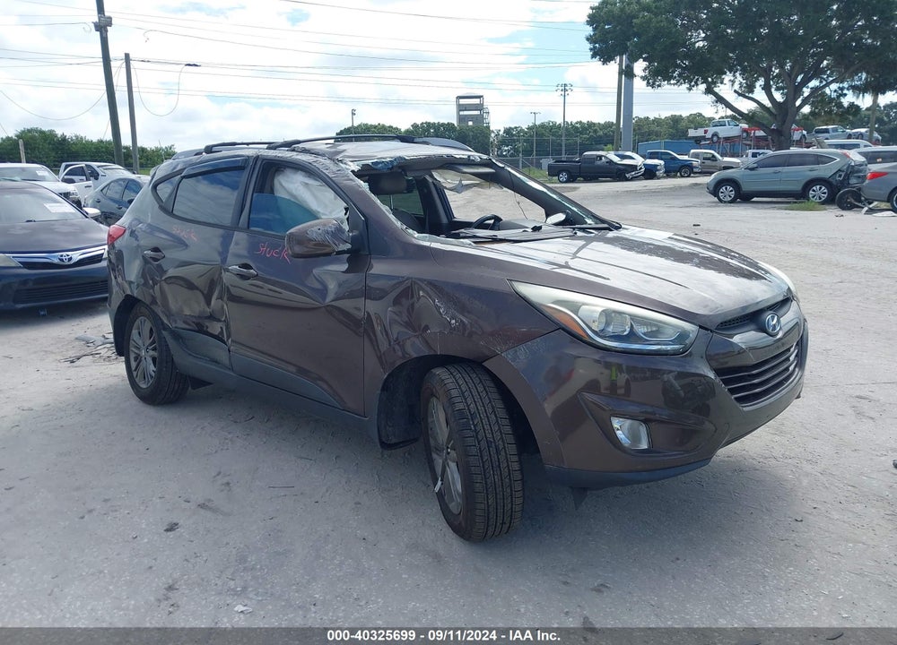 2014 HYUNDAI TUCSON SE VIN: KM8JU3AGXEU949010