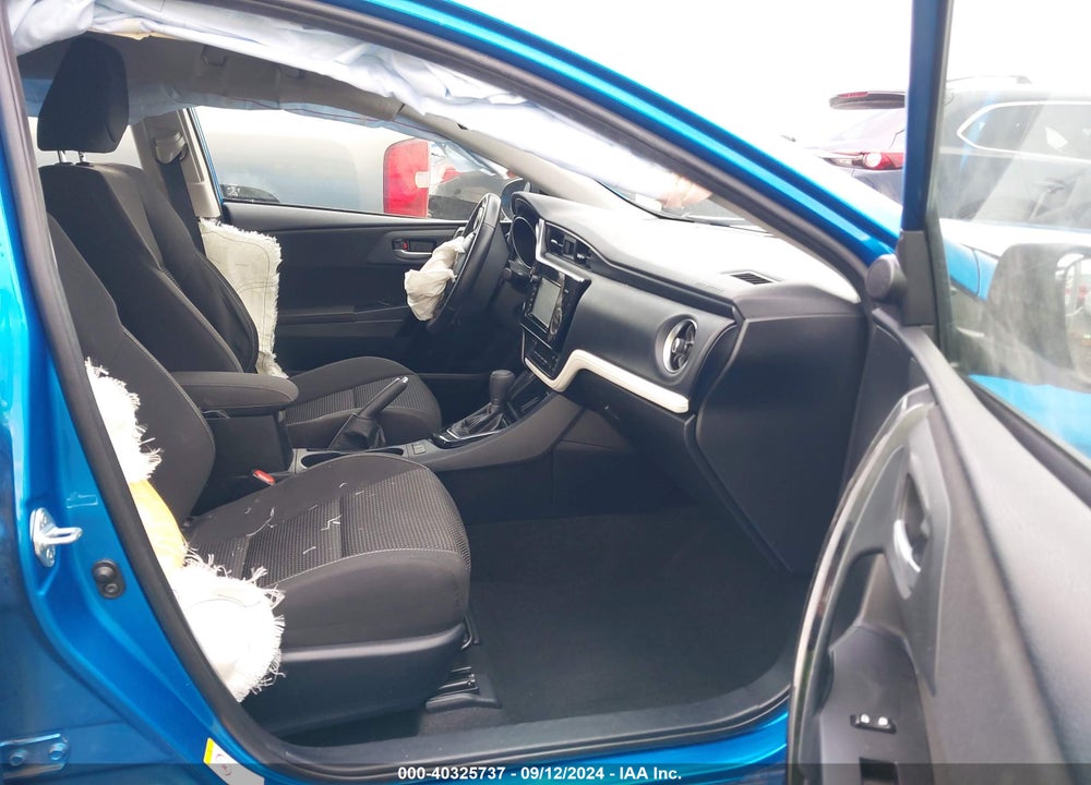 2018 TOYOTA COROLLA IM VIN: JTNKARJE1JJ558287