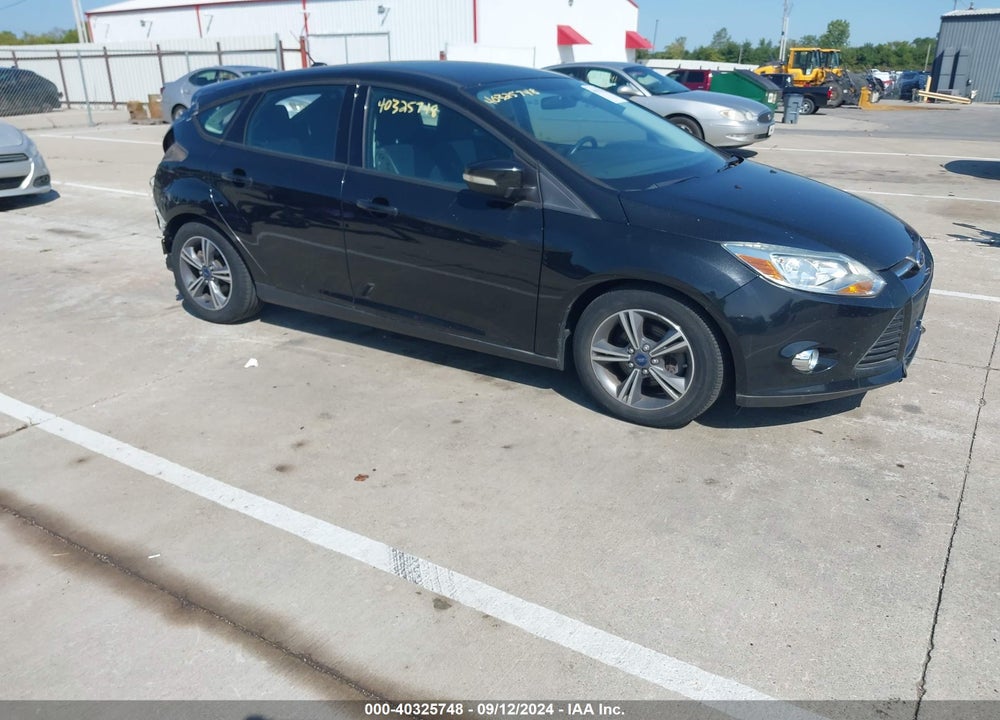 2014 FORD FOCUS SE VIN: 1FADP3K26EL453385