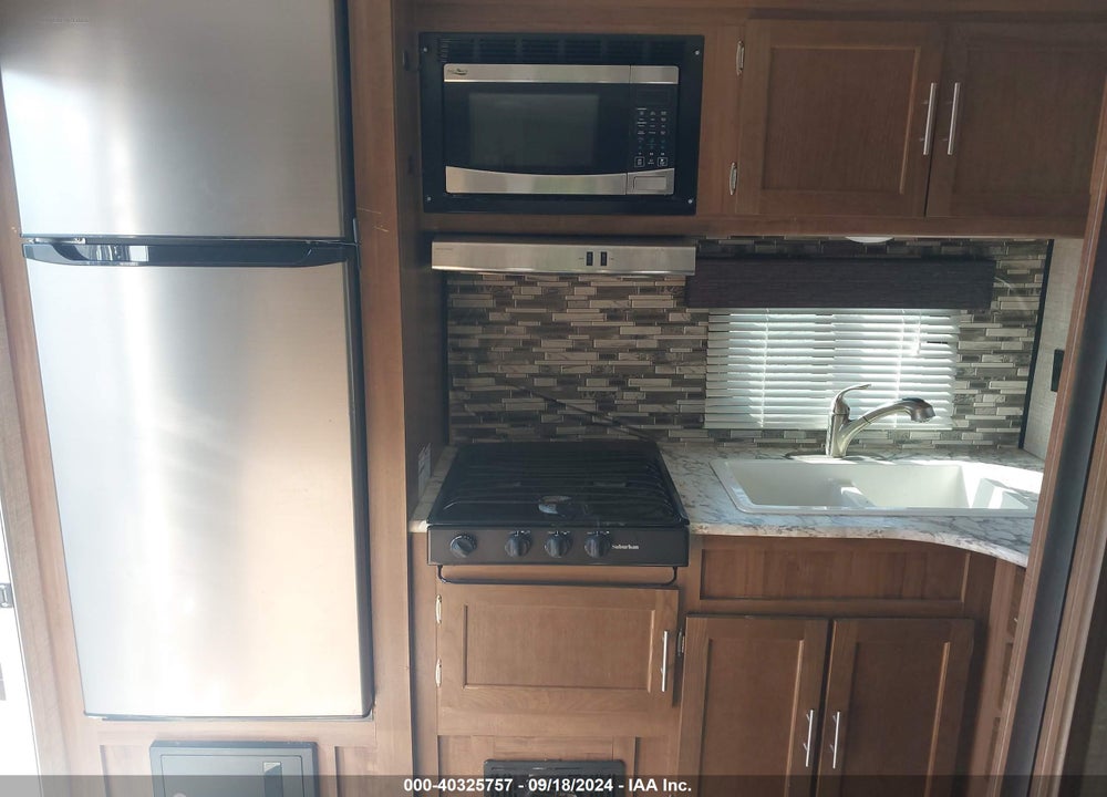 2020 GULF STREAM AMERI-LITE VIN: 1NL1G2929L1137978