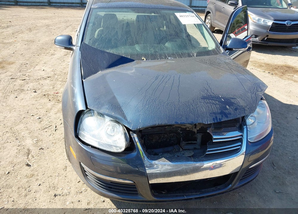 2010 VOLKSWAGEN JETTA SE VIN: 3VWRX7AJXAM032548