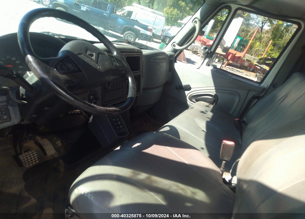 2007 INTERNATIONAL 4000 4400 VIN: 1HTMKAAN37H415677