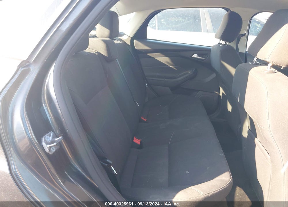 2017 FORD FOCUS SE VIN: 1FADP3F2XHL257934