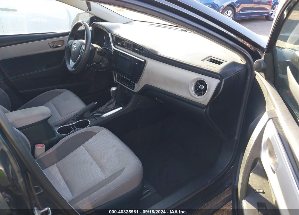 2017 TOYOTA COROLLA LE VIN: 2T1BURHE4HC962059