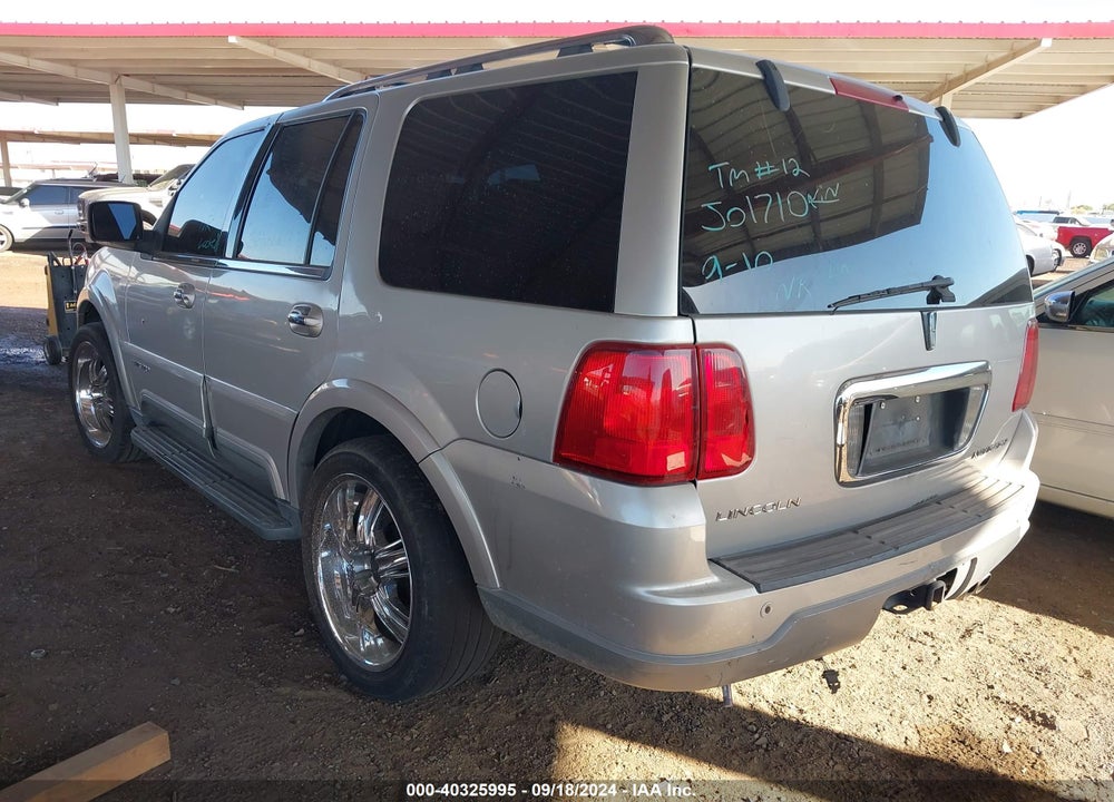 2004 LINCOLN NAVIGATOR VIN: 5LMFU27R34LJ01710