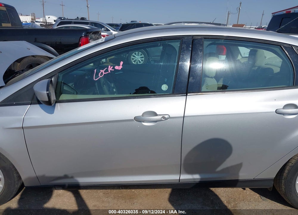 2018 FORD FOCUS SE VIN: 1FADP3F23JL231391