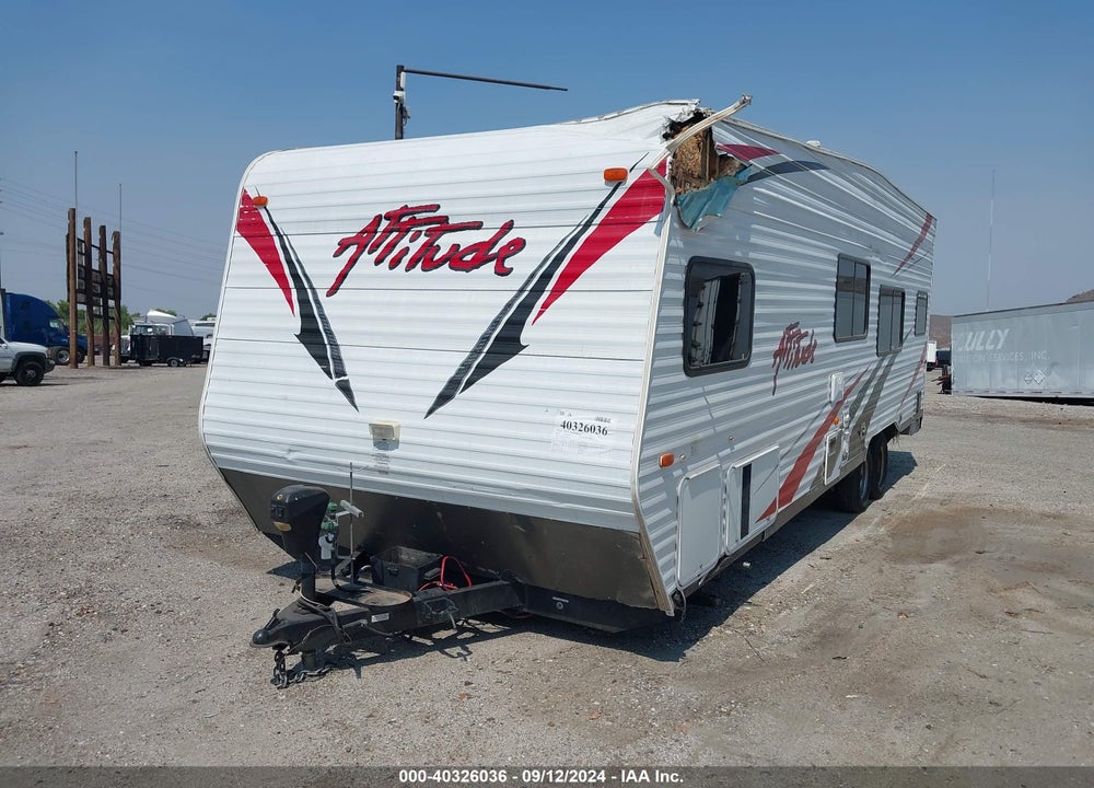 2012 ECLIPSE ATTITUDE 26FS VIN: 5LZBE2621CR009873