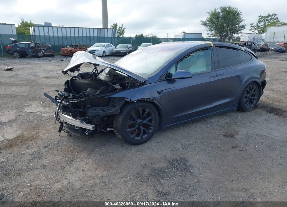 2022 TESLA MODEL X PLAID TRI MOTOR ALL-WHEEL DRIVE VIN: 7SAXCBE61NF333124