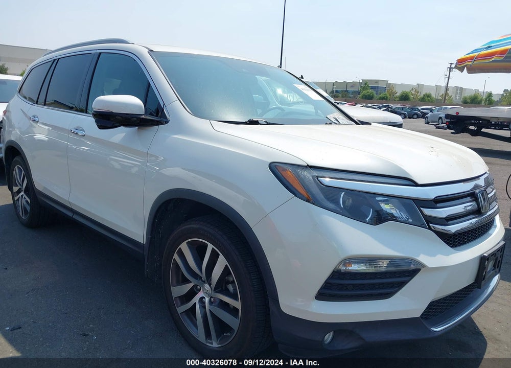 2016 HONDA PILOT TOURING VIN: 5FNYF6H95GB097425