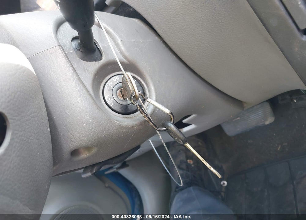 2004 KIA RIO VIN: KNADC125446327637