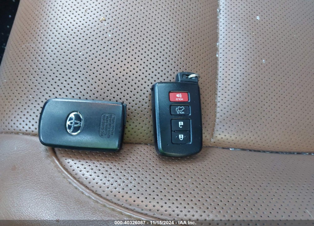 2019 TOYOTA HIGHLANDER LIMITED VIN: 5TDDZRFH7KS970825