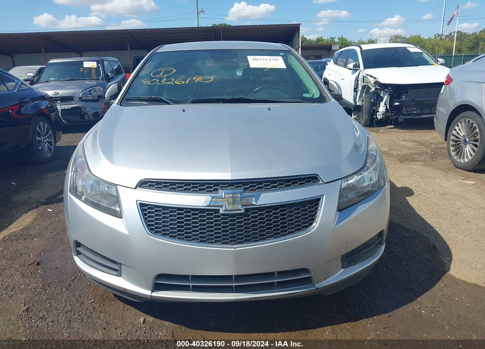 2014 CHEVROLET CRUZE 1LT AUTO VIN: 1G1PC5SB8E7292702