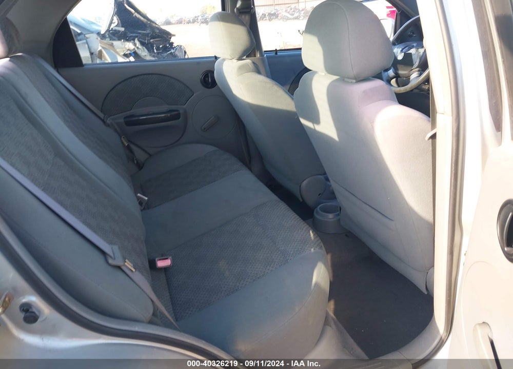 2005 CHEVROLET AVEO LS VIN: KL1TD52655B486291