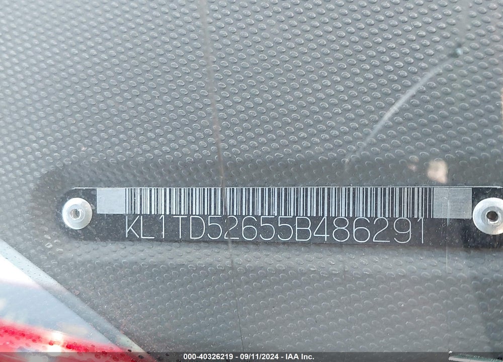 2005 CHEVROLET AVEO LS VIN: KL1TD52655B486291