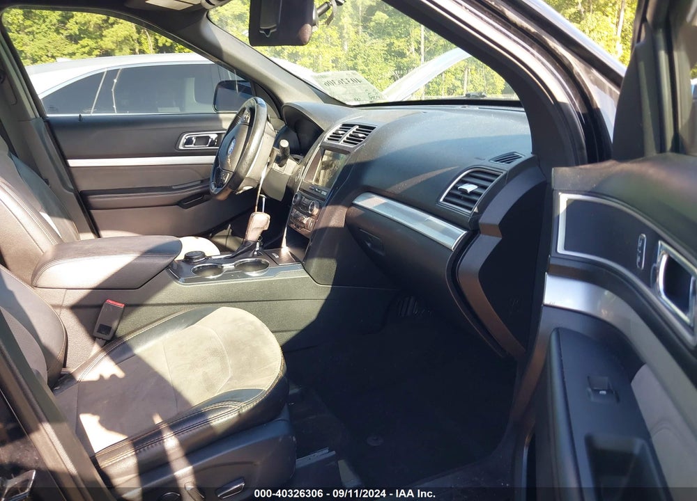 2017 FORD EXPLORER XLT VIN: 1FM5K8D85HGE02240