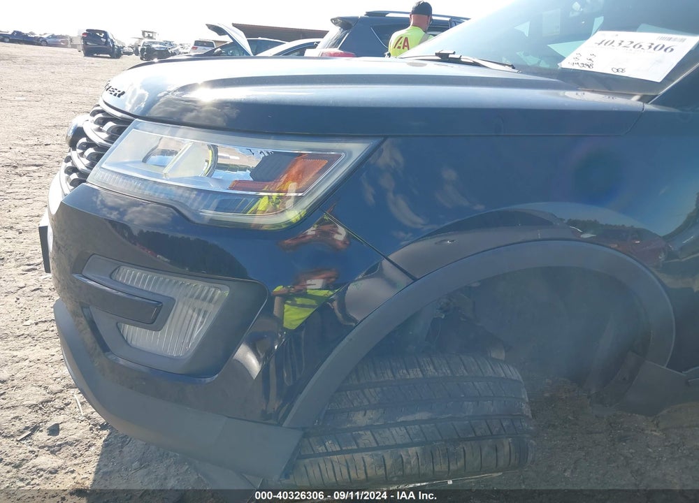 2017 FORD EXPLORER XLT VIN: 1FM5K8D85HGE02240