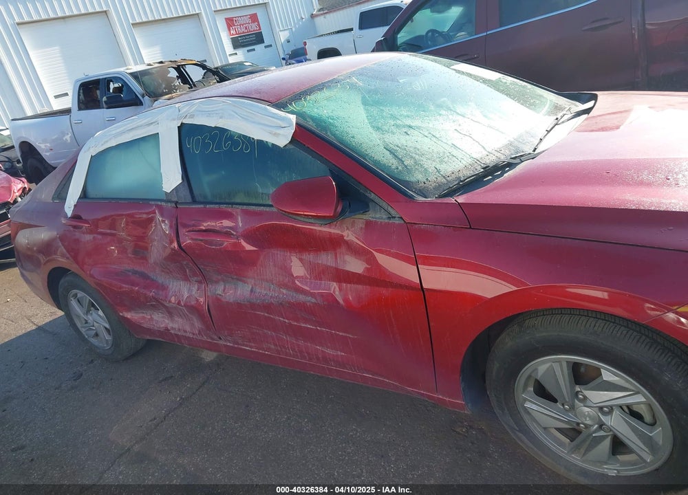 2024 HYUNDAI ELANTRA VIN: KMHLL4DG1RU744288